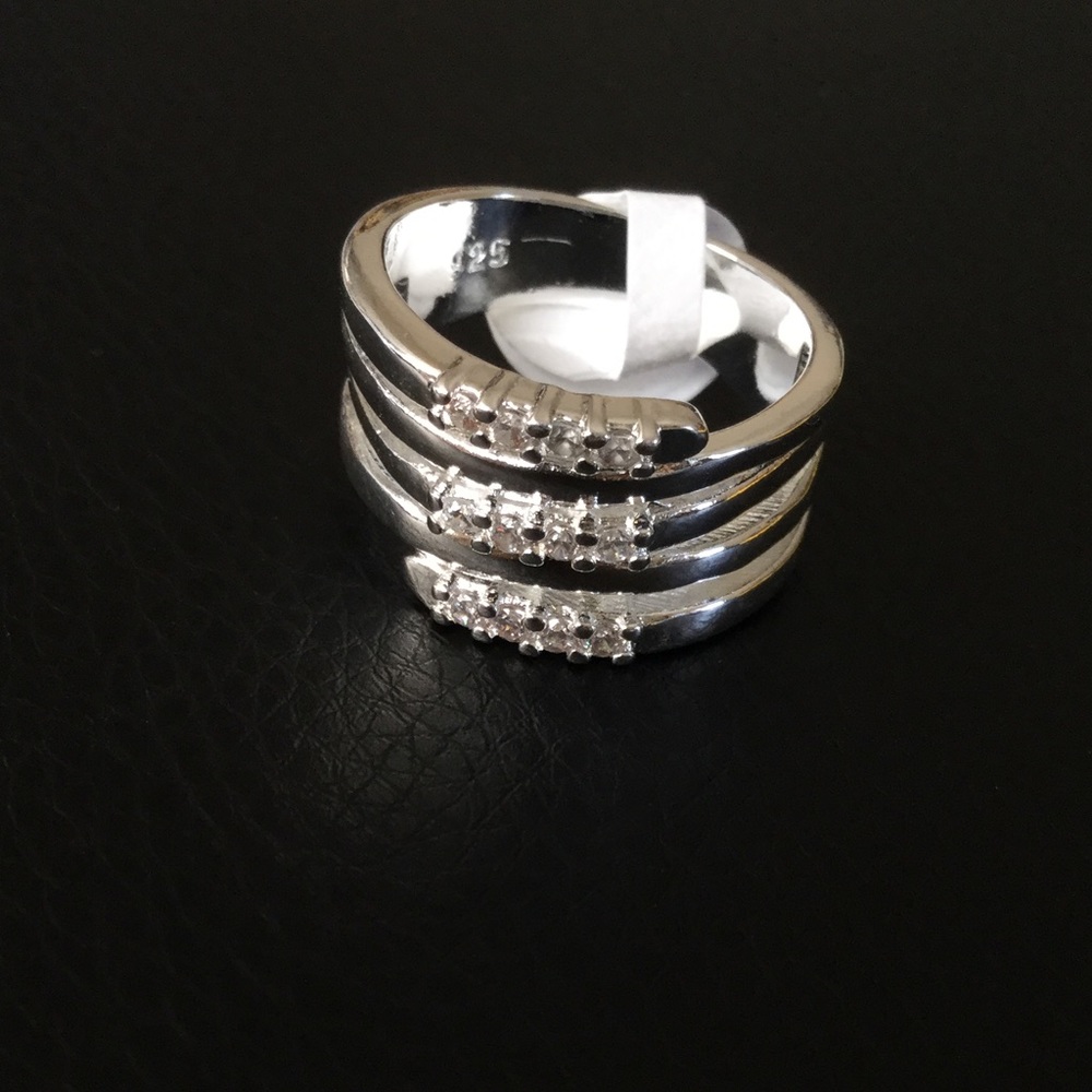 Sterling Silver Ring with Crystal Size 7